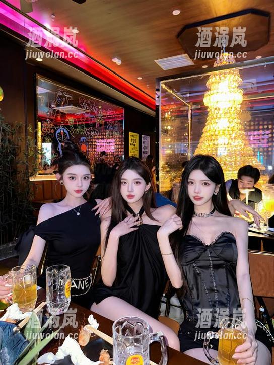 51 在线www..51:来吧,给你一小时的围观时间,特别撩人。