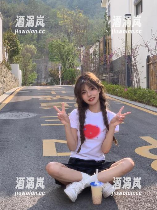 51吃瓜 免费的心动体验,在51吃瓜,也让我禁不住暗自涌动…