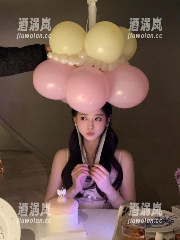 51吃瓜 51吃瓜直达:今天的瓜吃完会不会长痘,半夜念叨还能再吃吗?