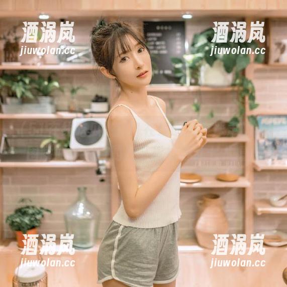 51在线吃瓜 在51在线吃瓜,严肃的氛围瞬间被入口的八卦揪扯得乱七八糟!