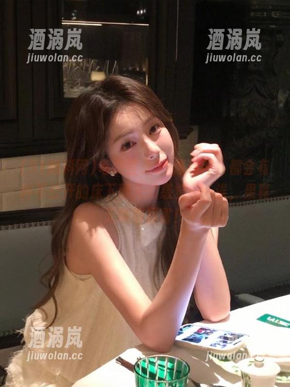 51爆料网 每次登录51爆料网,都会有种不公开的床下聊天的感觉……诶,果真无聊得厉害!