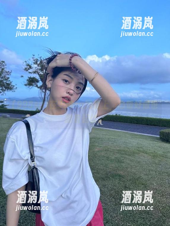 998su 在998su网页上,心情好像也跟着起伏。