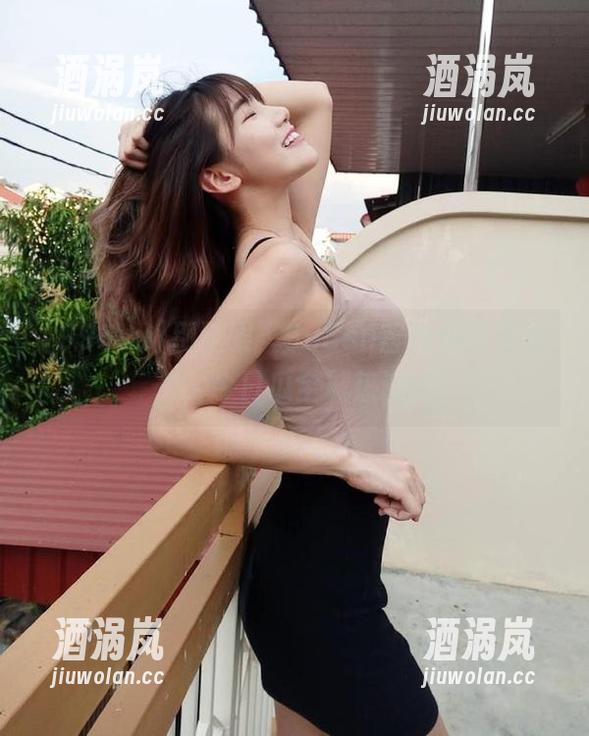 别眨眼，998su首页疯狂更新，今日瓜全城热议