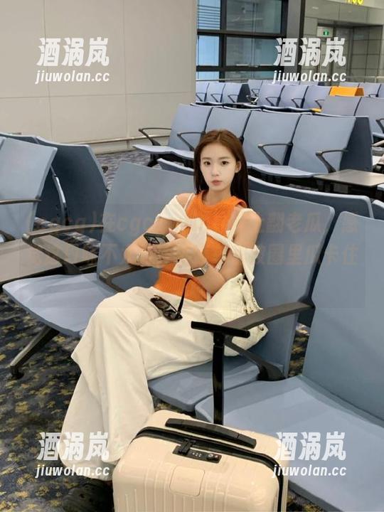 在cgcg.win导航上翻老瓜，感觉这口味不太对，主菜单都被圈里瓜卡住了