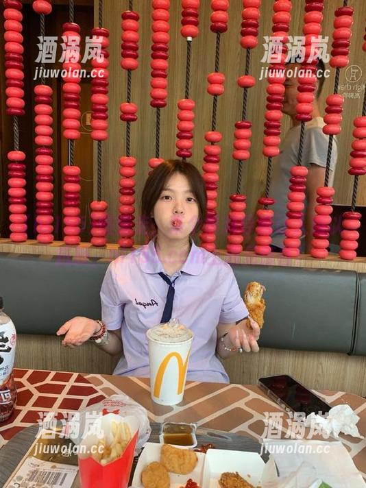 hl155 慢慢走,某个黑料导航让人难以抗拒,hl155.ccm上遇见惊喜!
