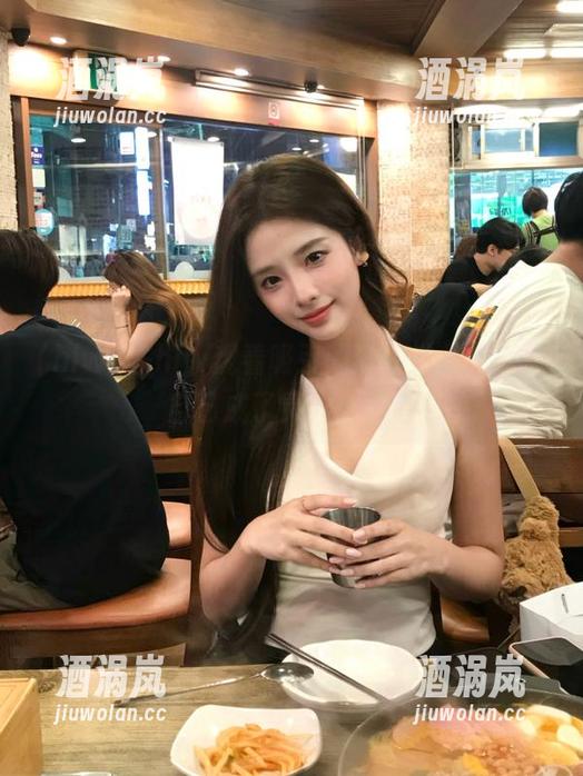 在hlw观看吸引眼球的八卦，感觉自己成了灵异目击者