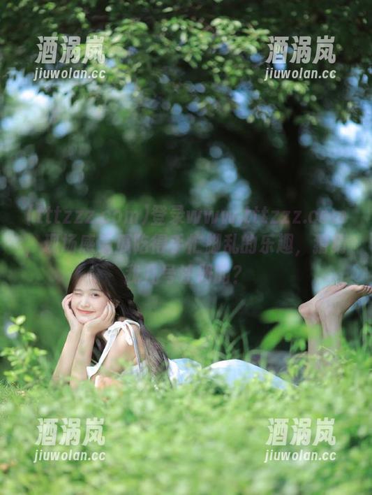 tttzzz.com 登录www.tttzzz.com,现场感受瓜吃得手忙脚乱的乐趣,猜猜我几号注册的?