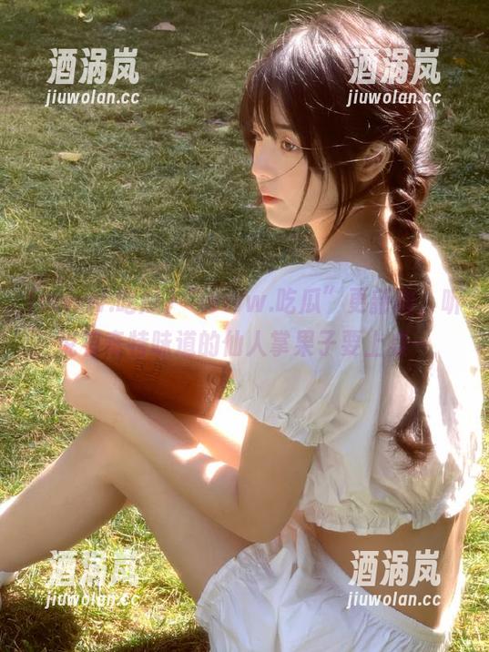 “www.吃瓜”更新啦，听说有奇特味道的仙人掌果子要上桌～