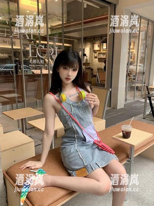 一起吃瓜 登录“一起吃瓜”,我以为只是视频,结果我的心被瓜砸得稀碎。