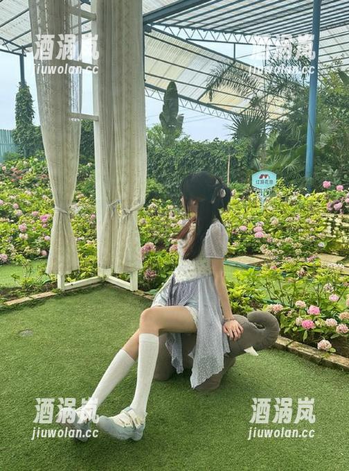 今日吃瓜，直达今天最热闹的瓜田，快来捧个场吧！
