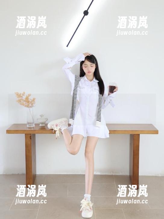今日吃瓜 今日吃瓜在线一手抓大瓜,生动又刺激!