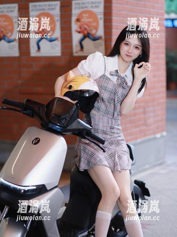 此生只为在线进入吃瓜网的网页，十亿个瓜都挡不住我的好奇心！