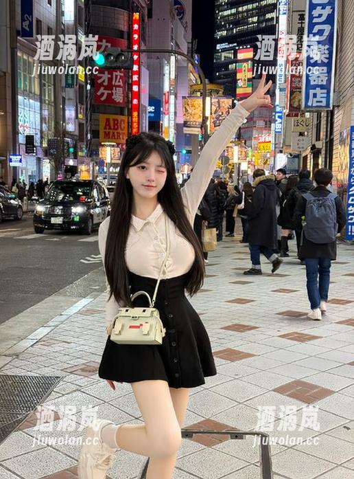 每次进到吃瓜网，都是开入口前小心翼翼，生怕这次又被轰炸…