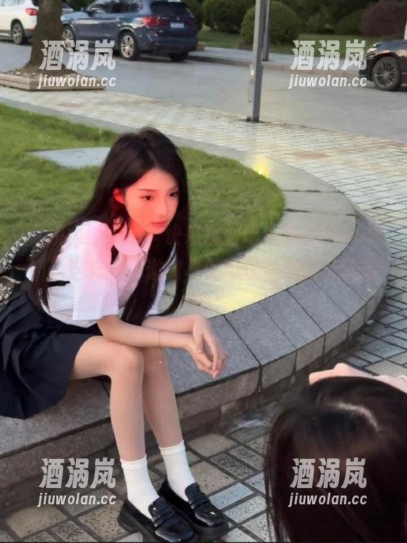吃瓜网 “喂,快来观看吃瓜网166su吧!”这样的小邀请真的可以拯救整天的无聊。