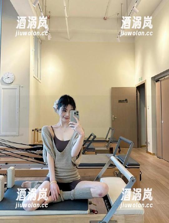 黑哥冲料 黑哥冲料突然停摆,玩偶们为资源不欢而散!