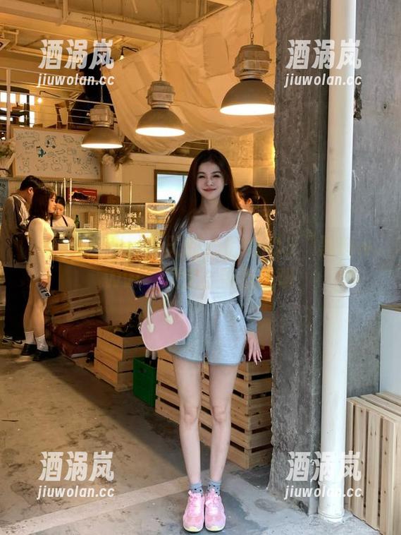 黑料www 今天的心情由iOS“黑料www”决定,带我飞呀