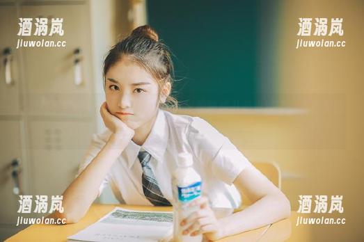 黑料不打烊：网页里都快成八卦小镇了，不止是吃瓜，还能顺便开会。