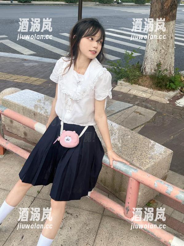 黑料不打烊 吃瓜网红:黑料不打烊官网,曝光了她对“一口吃出十斤”的悲惨梦魇!