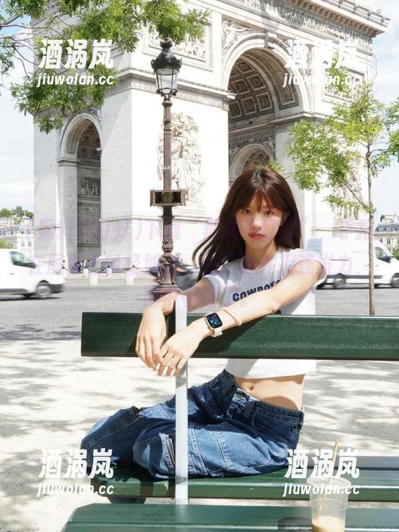 下载“黑料不打烊”，手指在屏幕上轻轻划过，热门事件接连发力，脑中都懵了。