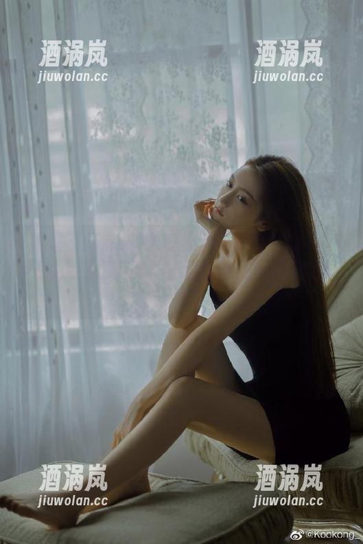黑料不打烊 有人说黑料不打烊tttzzz官网的入口是小圈子?我觉得是条蜿蜒的好奇路!