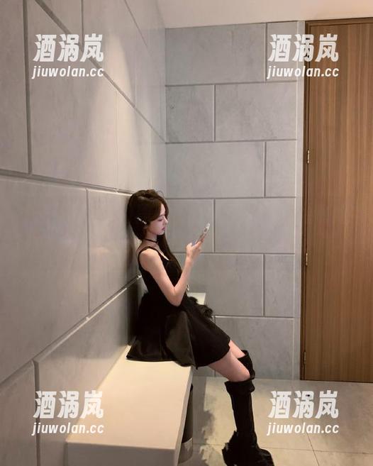 黑料不打烊又来发布福利姬啦，越看越觉得这波操作太“内行”了。