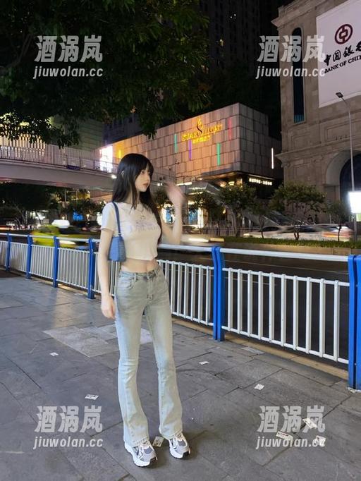 黑料吃瓜app，网址就是那个老地方，情报满满！大家在说什么呀？