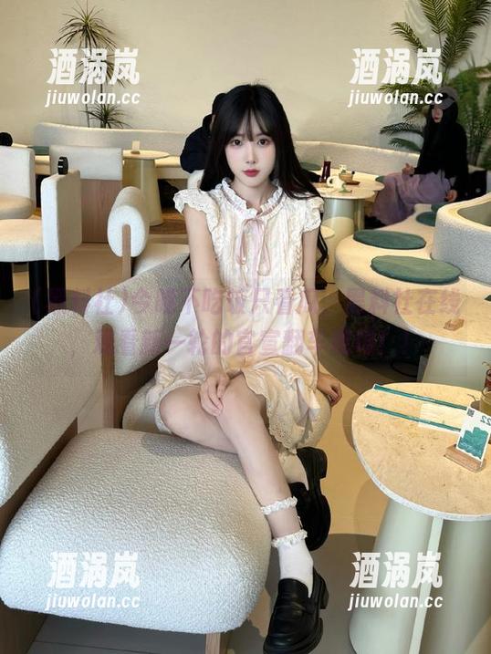 今晚不吃饭只看瓜，黑料社在线，观看新一轮的官宣翻车现场！！