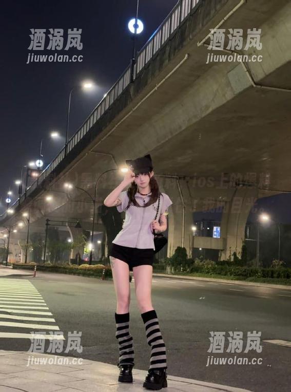 黑料社 黑料社又发新料,ios上的爆料像调皮的小猫,一下就抓住了我的目光。