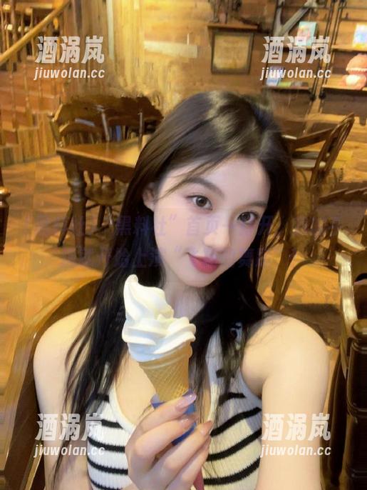 黑料社 “黑料社”首页一打开,我的手指就开始上演“飞翔的舞蹈”!