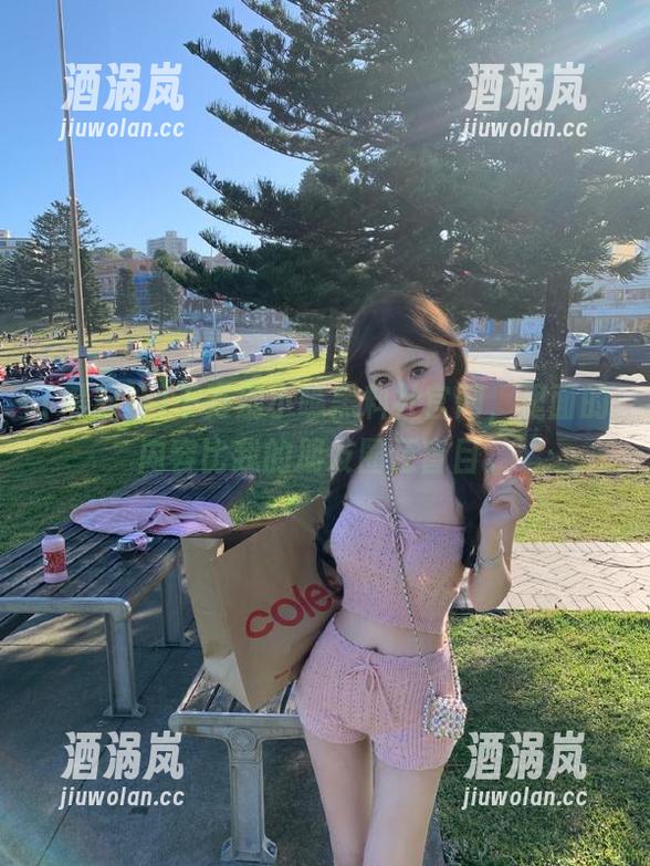 千万别小瞧黑料社官网，里面的内容比我的朋友圈还盲目。