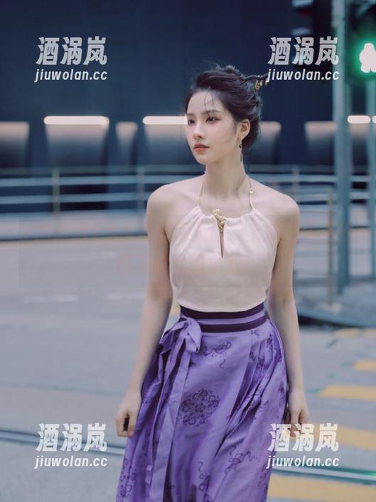 点击黑料网入口，上演一场在线眼花缭乱的瓜戏！