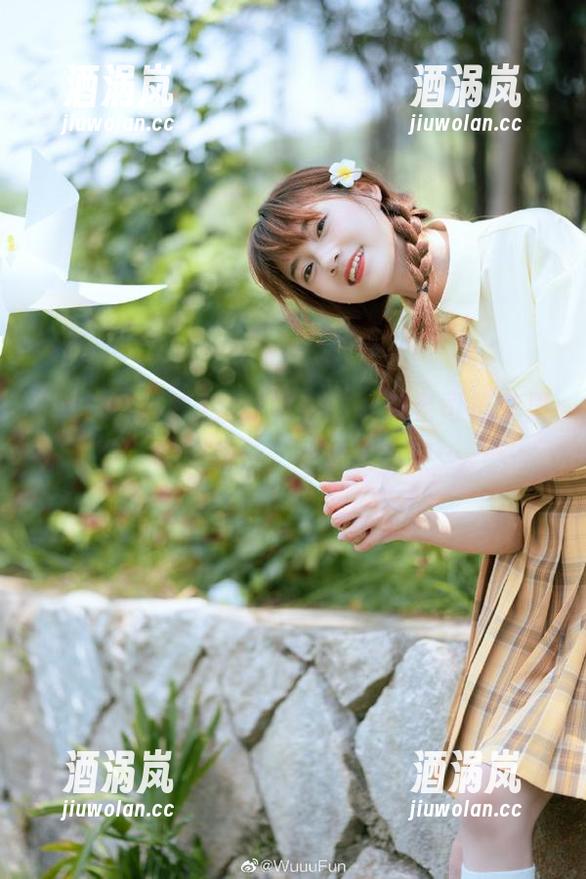 黑料老司机 别眨眼!“黑料老司机苹果版”的野路子,肆意奔跑中……